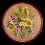Fiori gialli e viola - acrilico su legno - diam. cm. 26